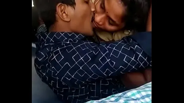 Indian train sex Video baru yang besar