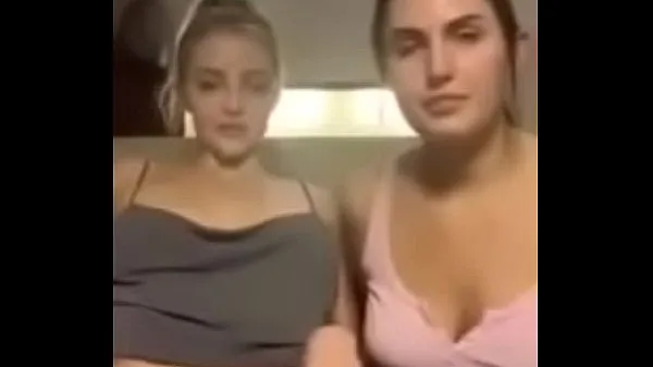 Big 2 Girls Downblouse Periscope new Videos