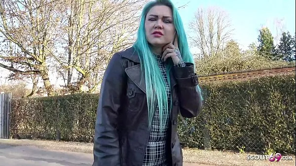 Veľké GERMAN SCOUT - GREEN HAIR GIRL TALK TO FUCK FOR CASH AT REAL PICK UP CASTING nové videá