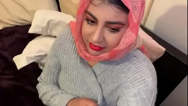 Arabian beauty doing blowjob Video baharu besar