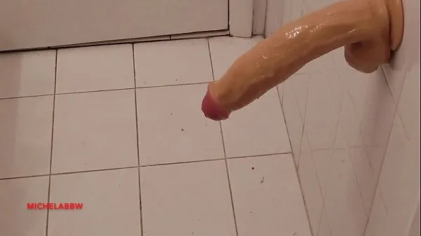 Store MASTURBATION IN THE BATHROOM WITH BIG COCK nye videoer