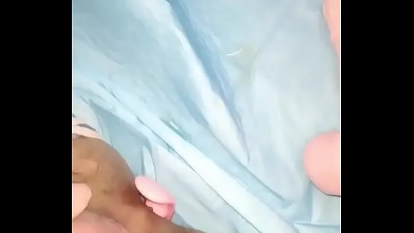 Μεγάλα Chinese girl masturbates and squirts with holes filled νέα βίντεο