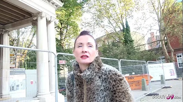 วิดีโอใหม่ยอดนิยม GERMAN SCOUT - SKINNY REDHEAD MATURE SCARLETT TALK TO FUCK AT STREET CASTING รายการ