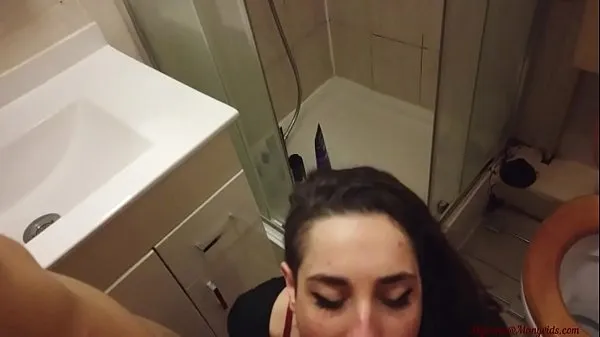 대규모 Jessica Get Court Sucking Two Cocks In To The Toilet At House Party!! Pov Anal Sex개의 새 동영상
