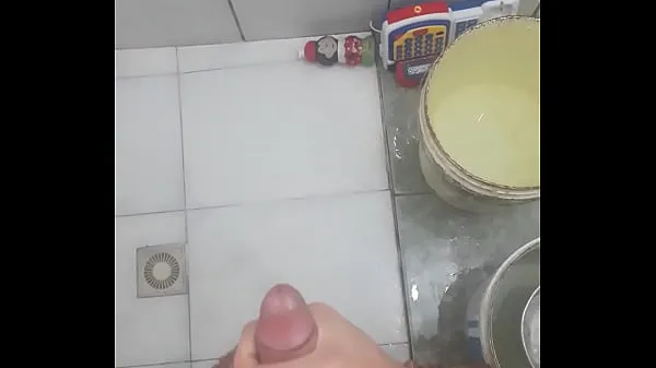 Young boy jacking off in the bathroom Video mới lớn