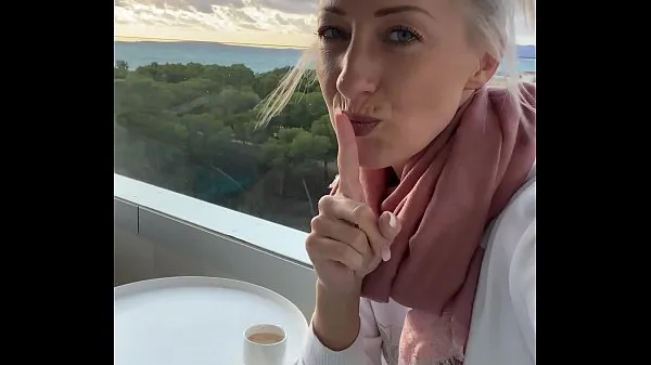 I fingered myself to orgasm on a public hotel balcony in Mallorca Video baharu besar
