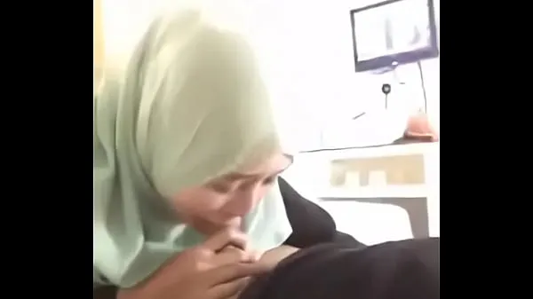Hijab scandal aunty part 1 Video baru yang besar