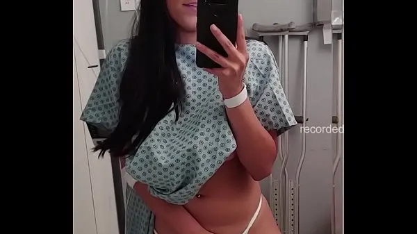 Quarantined Teen Almost Caught Masturbating In Hospital Room مقاطع فيديو جديدة كبيرة
