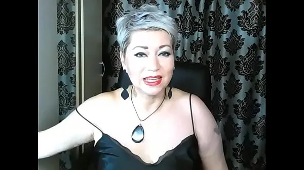 Büyük Mature slutty bitch AimeeParadise in a private show ... Super hot pussy closeup yeni Video