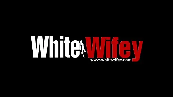 Stora Skinny White Wife Gets Deep Interracial Anal BBC nya videor