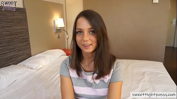 Stora Teen Babe First Anal Adventure Goes Really Rough nya videor