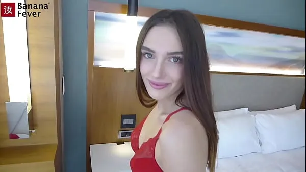 Isoja Trust Fund Babe Wants To Try Porn For The First Time - BananaFever AMWF uutta videota
