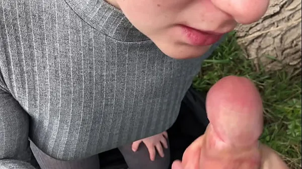 Public blowjob from my wife in the park. Cum in mouth KleoModel Video mới lớn