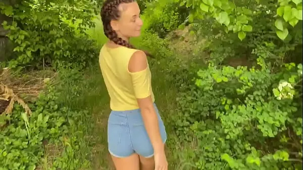 Fucked a thin nymphu in the forest مقاطع فيديو جديدة كبيرة