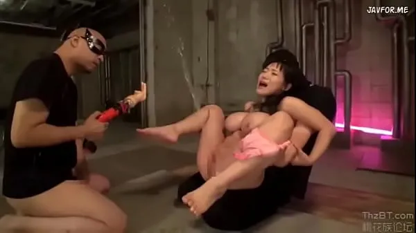 Büyük Kaho Shibuya Squirts a fountain of liquid as she is tied up and made to cum repeatedly in this Japanese Porn Music Video yeni Video