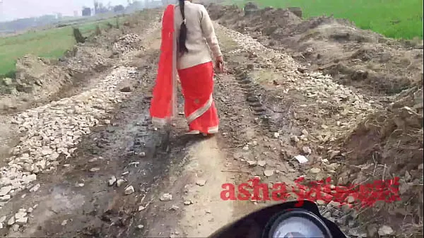 Stora Desi village aunty was going alone, she was patted nya videor