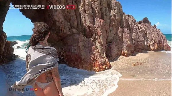 Nagy Horny hot babe wants to fuck in Praia Publica Famosa - Dread Hot új videók