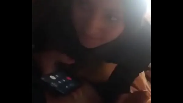 Boyfriend calls his girlfriend and she is sucking off another Video baharu besar