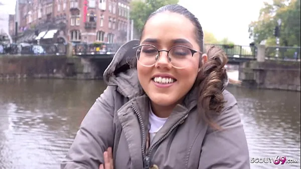 Grote GERMAN SCOUT - TINY NATURAL NERD GIRL PICKUP AND ROUGH FUCK AT STREET CASTING nieuwe video's
