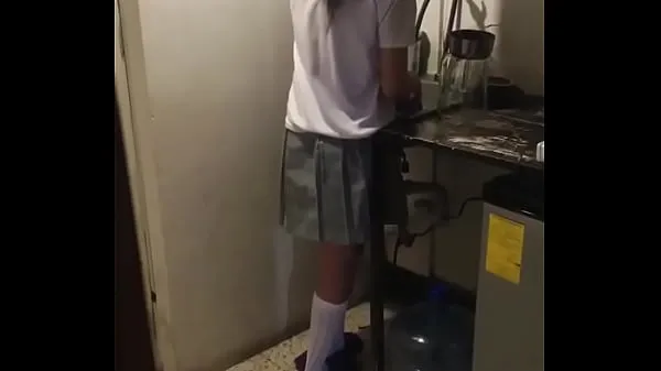 大Latina Student Girl Takes Dick at Home! I Fucked my Cute StepSister While She’s Washing the dishes and we are alone at Home新视频