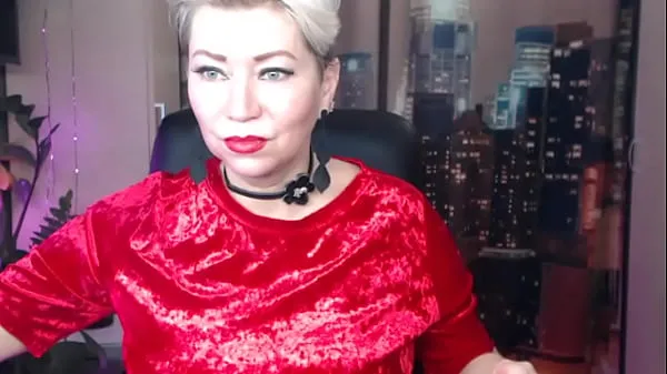 Duże Mature webcam whore literally tears her ass in a private show! Super asshole closeup nowe filmy
