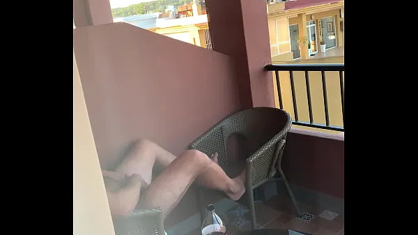 Caught me wanking on balcony Video baharu besar