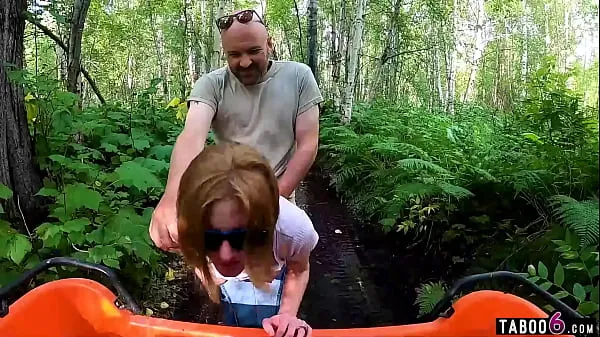 Μεγάλα Amateur threesome fuck outdoor in public somewhere in Alaska νέα βίντεο