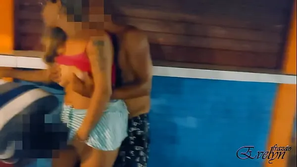 EVELYN FRAZAO SUCKING YUMMY ON THE BEACH Video baharu besar