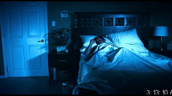 Veliki Essence Atkins - A Haunted House - 2013 - Brunette fucked by a ghost while her boyfriend is away novi videoposnetki