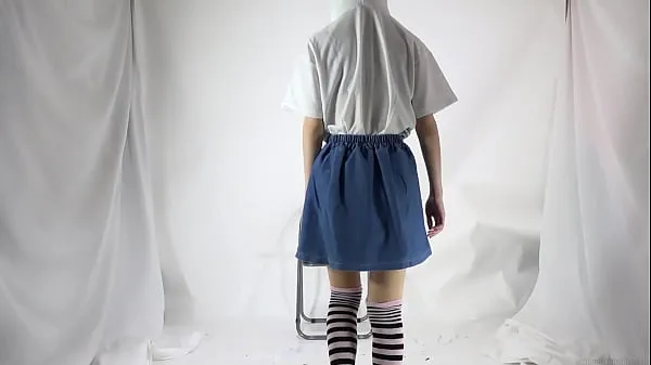 Girl's skirt wearing a Noh mask مقاطع فيديو جديدة كبيرة