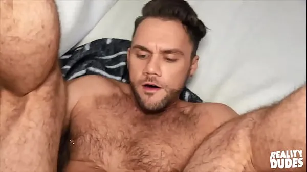 Veliki Blaze Austin) Hungrily Sucks A Big Cock Till It Explodes On His Face - Reality Dudes novi videoposnetki