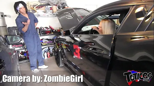 Nagy Fix my car" Blonde big tits pawg milf Quinn Waters swallows cum load from intense titty fucking interracial blowjob to get her car fixed by Shimmy Cash on theshimmyshow episode 54 új videók