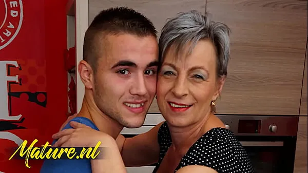 Store Horny Stepson Always Knows How to Make His Step Mom Happy nye videoer