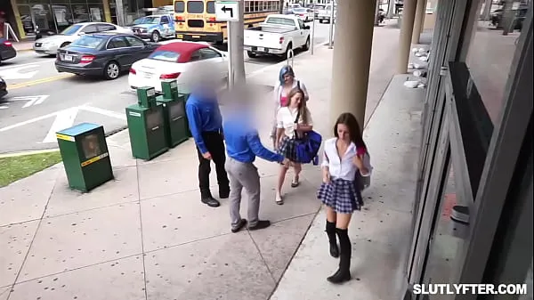 Teen shoplifter satisfying the pervert officer to get free مقاطع فيديو جديدة كبيرة