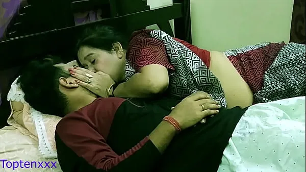 Nagy Indian Bengali Milf stepmom teaching her stepson how to sex with girlfriend!! With clear dirty audio új videók