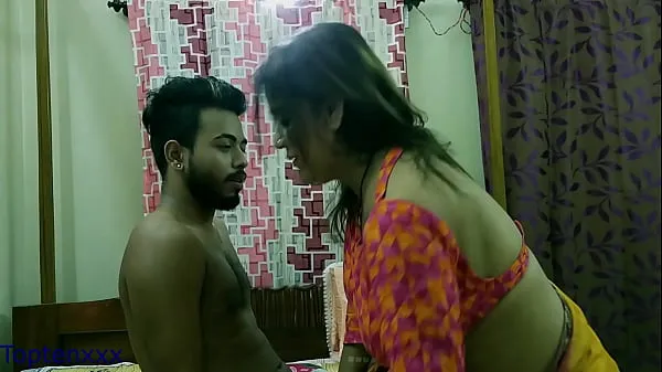 Veliki Bengali Milf Aunty vs boy!! Give house Rent or fuck me now!!! with bangla audio novi videoposnetki