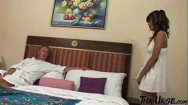 Pattaya Hooker Getting Fucked By A White Guy Video baru yang besar