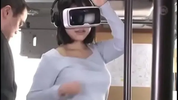 Cute Asian Gets Fucked On The Bus Wearing VR Glasses 3 (har-064 Video baru yang besar