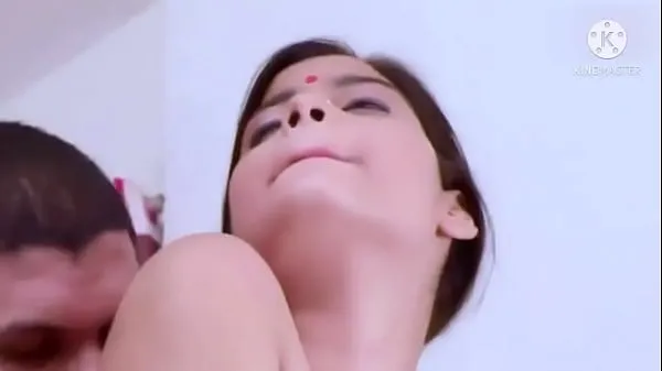 Stora Indian girl Aarti Sharma seduced into threesome web series nya videor