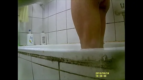 大浴室裡的隱藏攝影機新视频