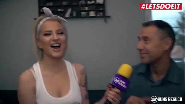 Veliki LETSDOEIT - (Dana Jayn) Big Boobs Deutsche Pornstar HardSex with An Old Man novi videoposnetki