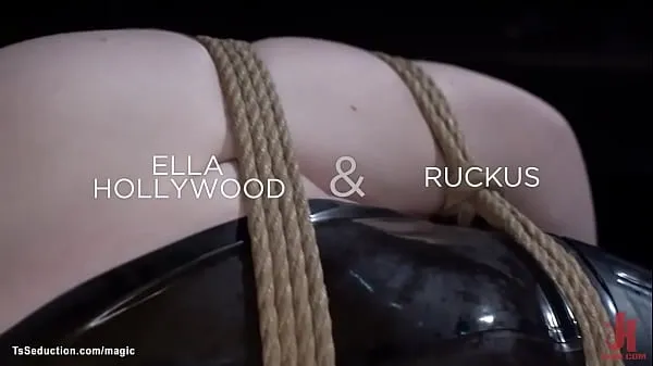 วิดีโอใหม่ยอดนิยม Redhead shemale slave Ella Hollywood in kiny latex lingerie is gagged and bound in her first suspension ever gets ass whipped and fucked with Sybian by master Ruckus รายการ