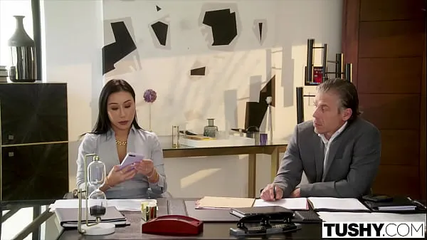 TUSHY Stunning Nicole Doshi in her exclusive anal debut Video baharu besar