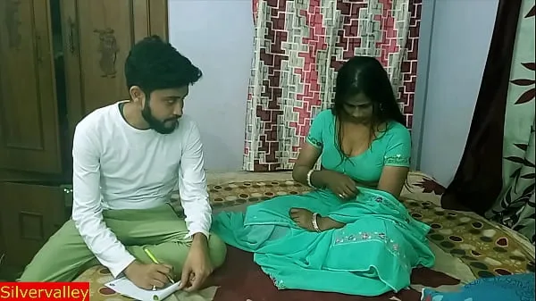 Velká Indian sexy madam teaching her special student how to romance and sex! with hindi voice nová videa