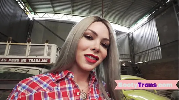 Μεγάλα Big ass latina ts sucking garage bf after shaking butt νέα βίντεο