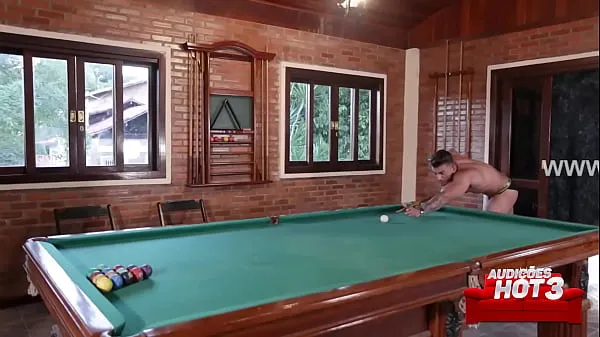 Velká Fucking yummy on the pool table nová videa