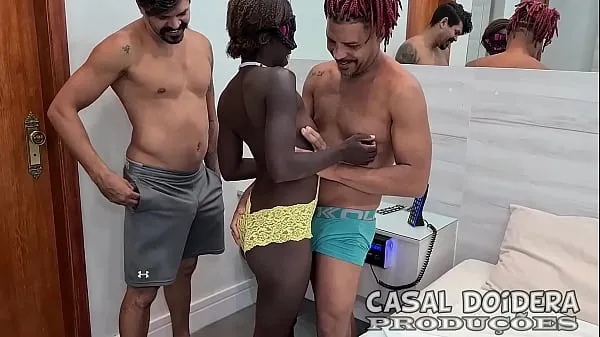 Brazilian petite black girl on her first time on porn end up doing anal sex on this amateur interracial threesome مقاطع فيديو جديدة كبيرة