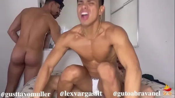 ON THE WAY TO BRAZIL THE EUROPEAN PORN STAR WAS TO TAKE TWO SMOKES IN THE ASS ON OUR FLAT AND STILL TOOK DP. (FULL ON RED Video mới lớn