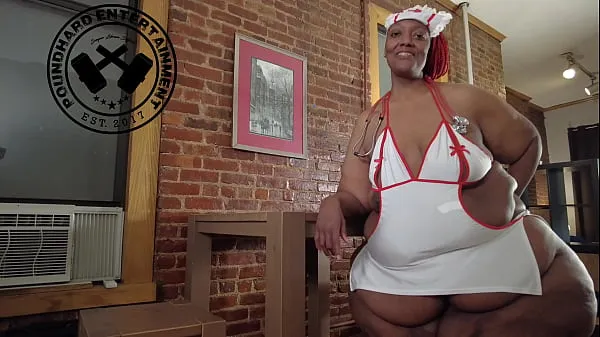 Wide Hip Monster Booty Nurse Sucks A Hard Fat Dick (Promo Video baru yang besar