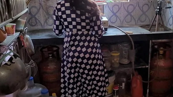 Stora Brother-in-law took the native sister-in-law to the kitchen and fucked her nya videor